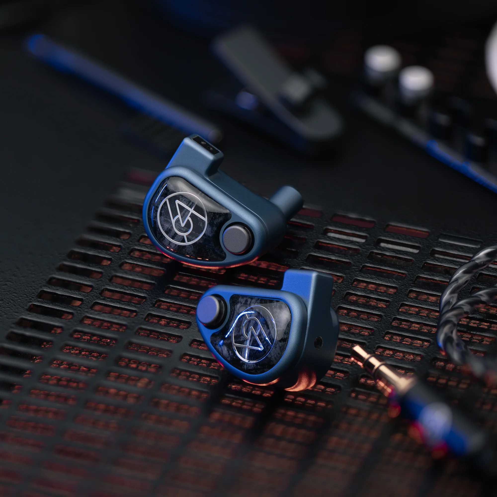 64 Audio U4s Universal In-Ear Earphones - Image 4