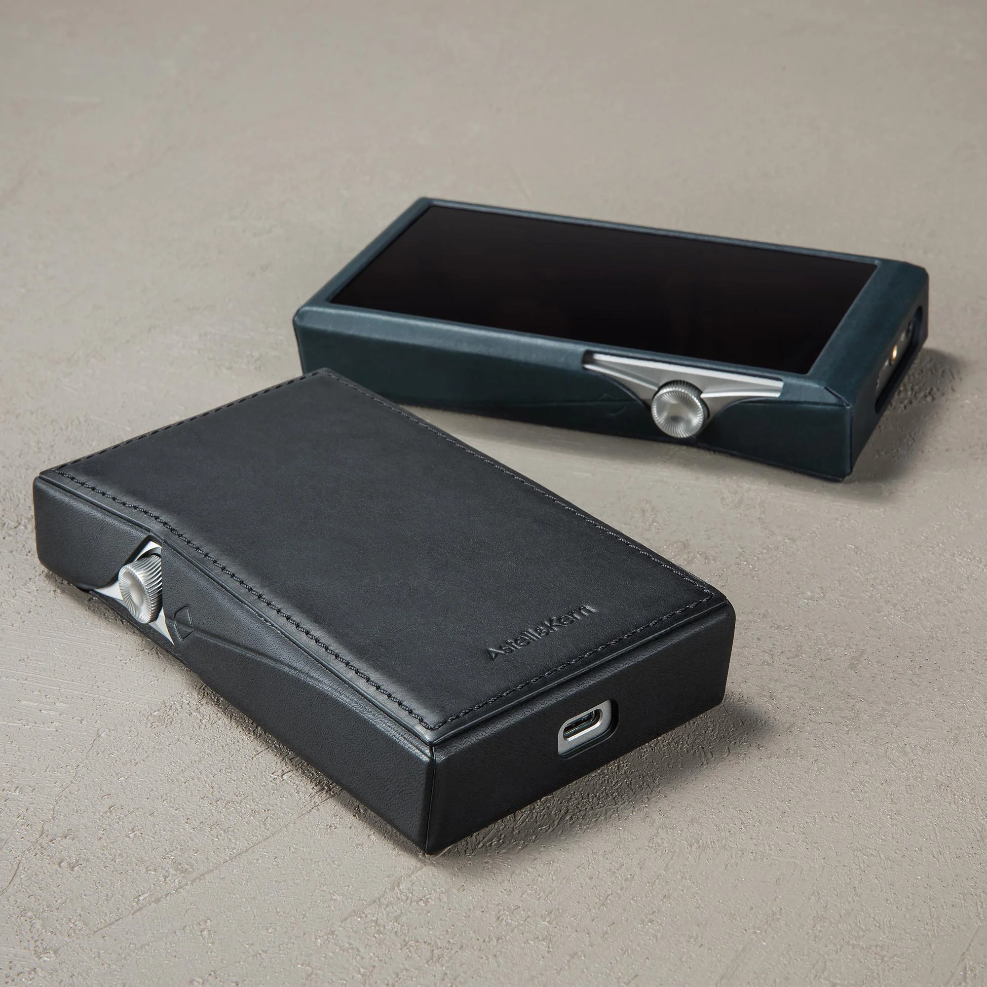 Astell&Kern SE180 Leather Case - Image 16