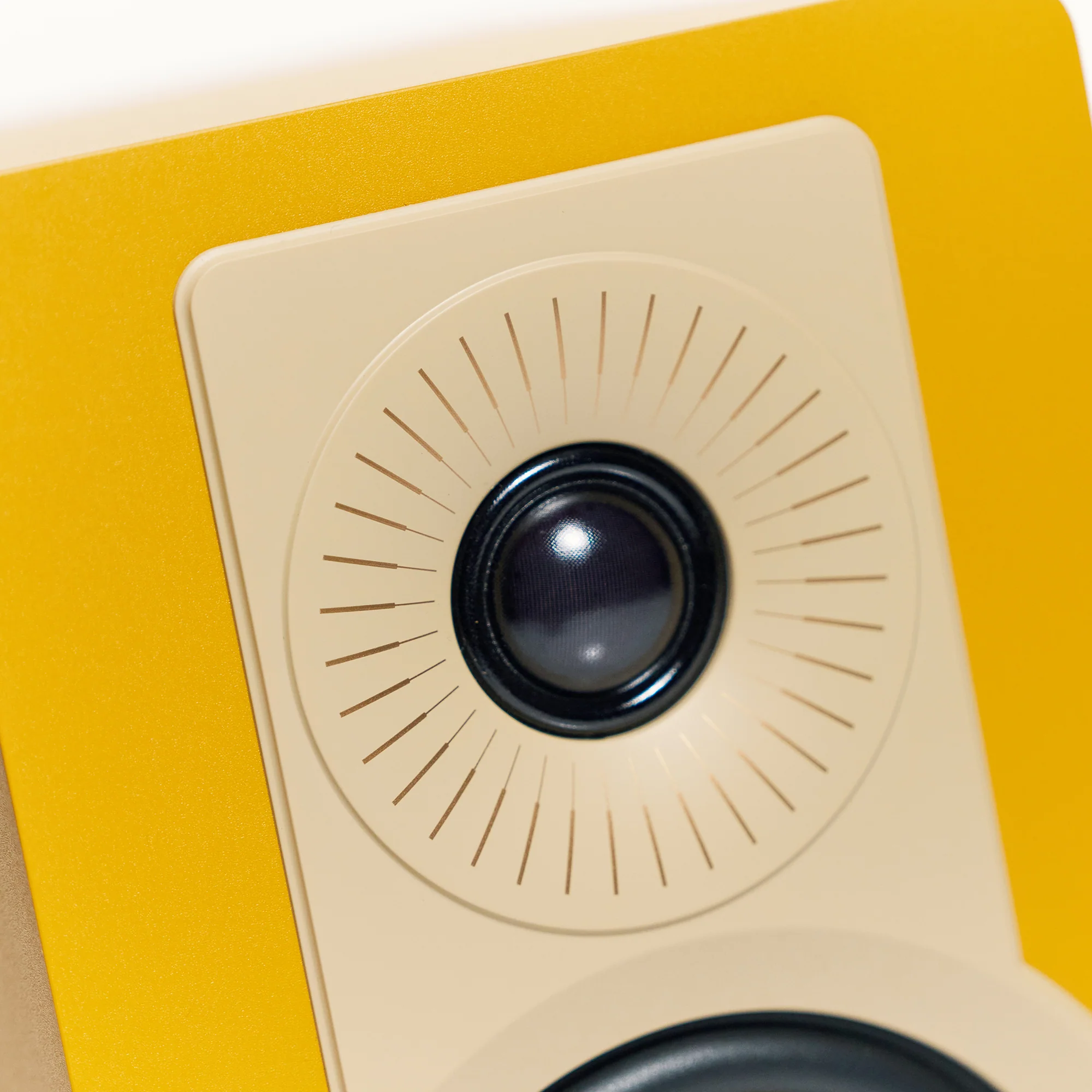 DALI KUPID Bookshelf Speakers - Image 26