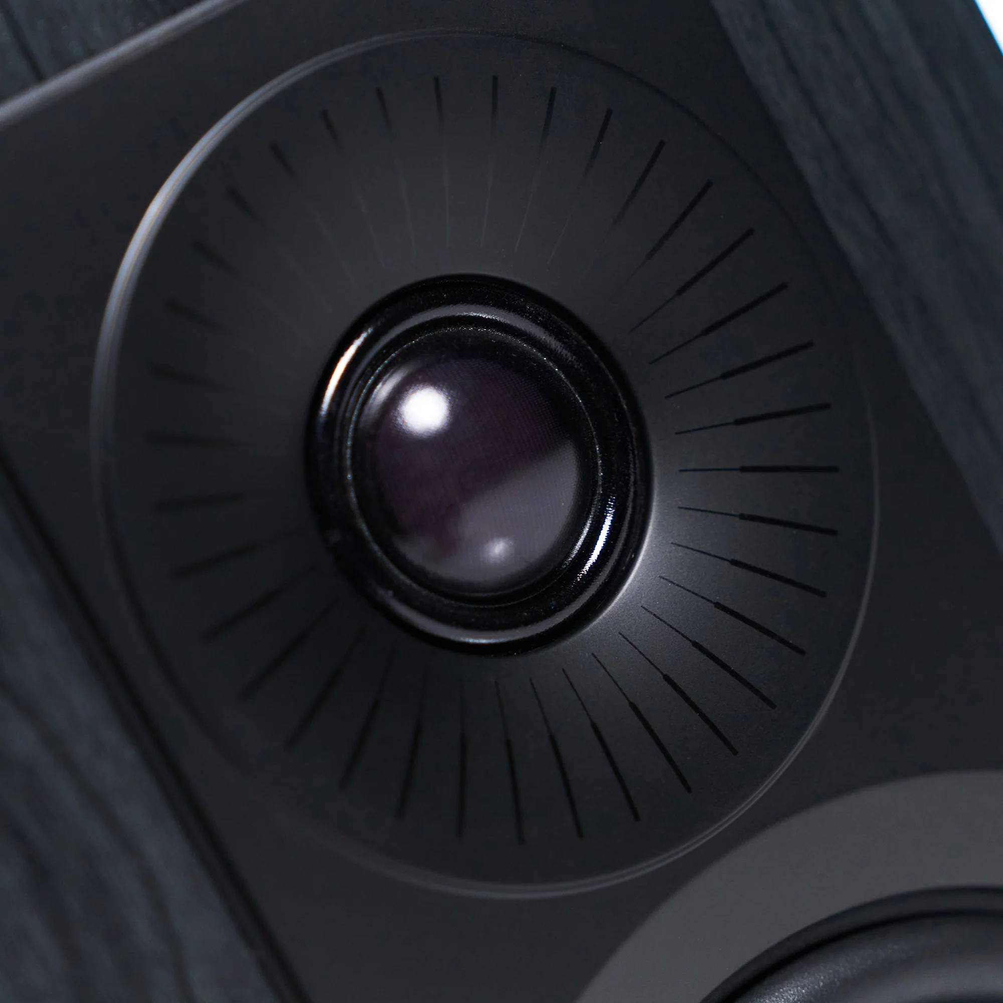 DALI KUPID Bookshelf Speakers - Image 7