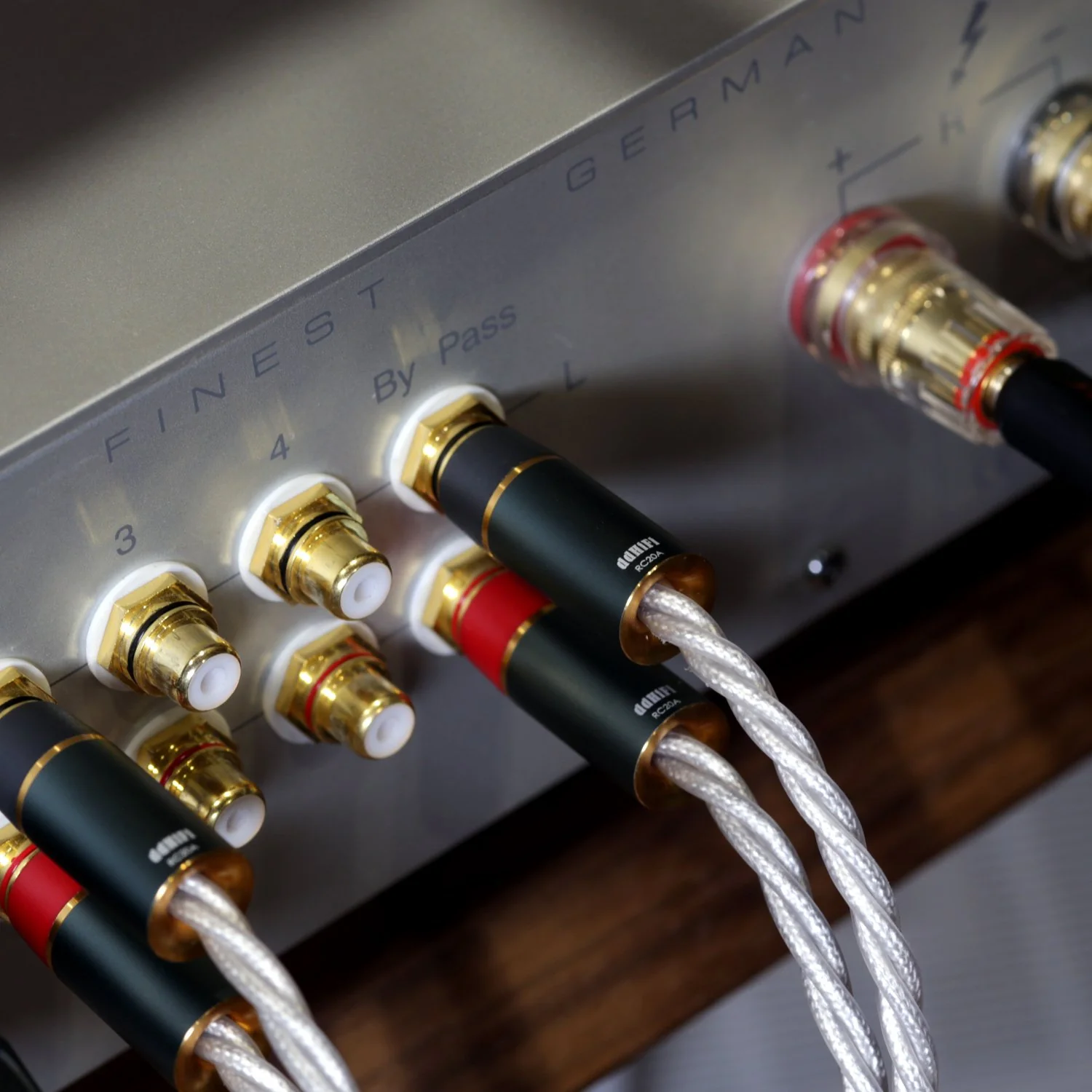 ddHiFi RC20A RCA Interconnect Cable Pair - Image 5
