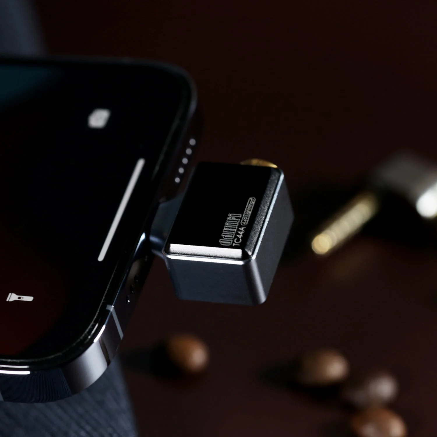 ddHiFi TC44A Lightning to 4.4mm Adapter - Image 6