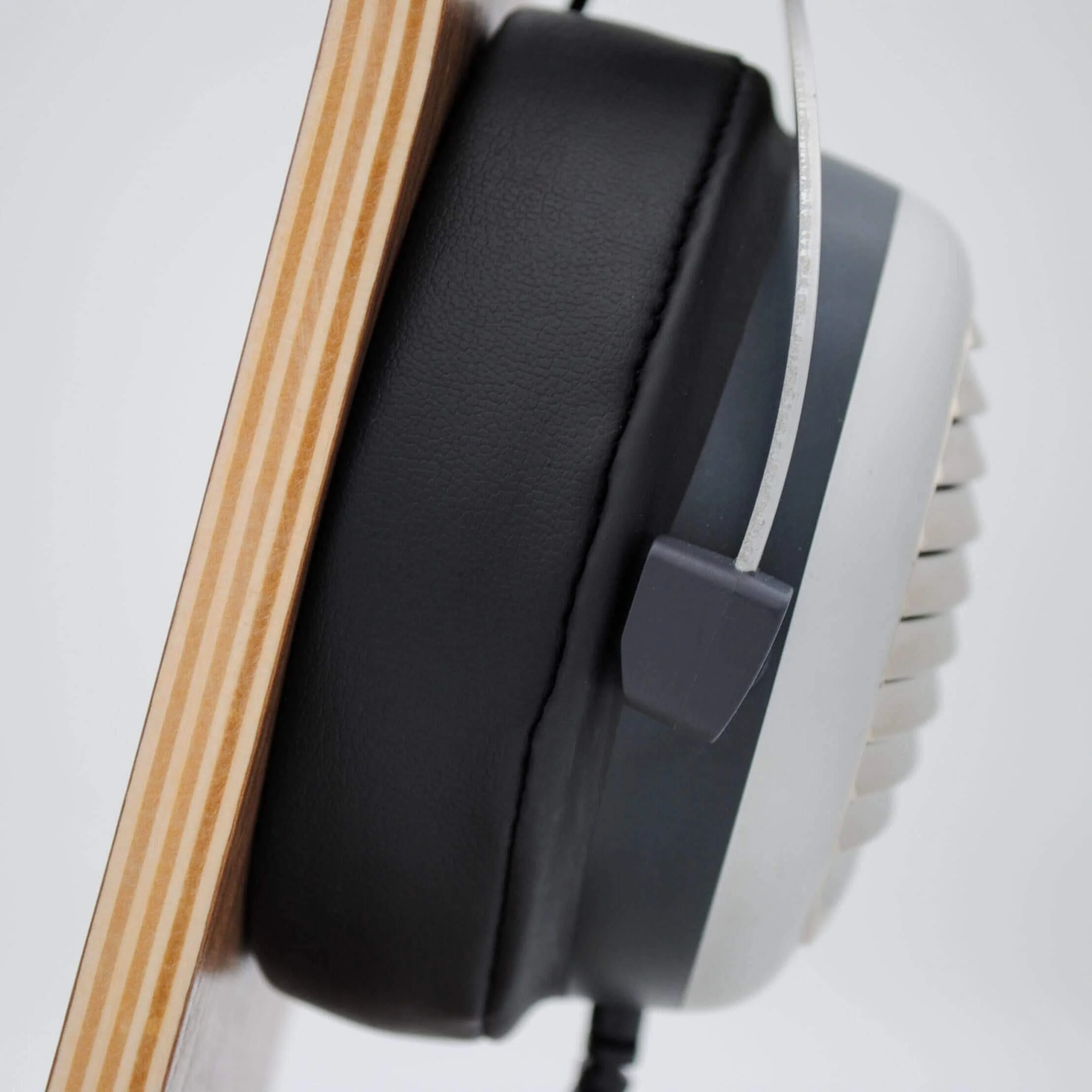 Dekoni Audio Midnight Series Earpads - Image 10