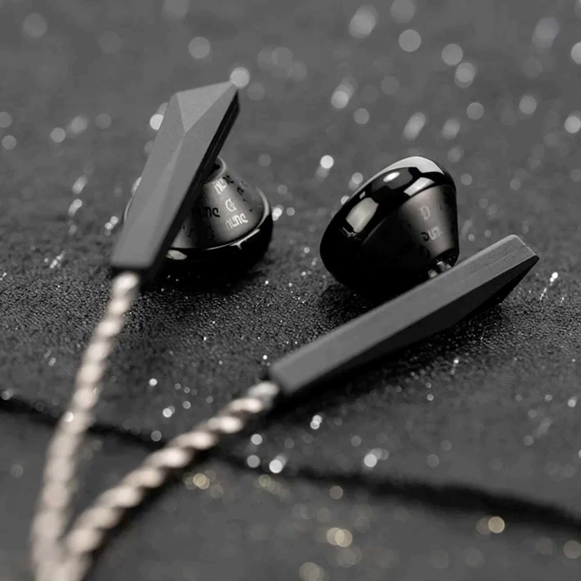DUNU Alpha 3 In-Ear Earphones - Image 3