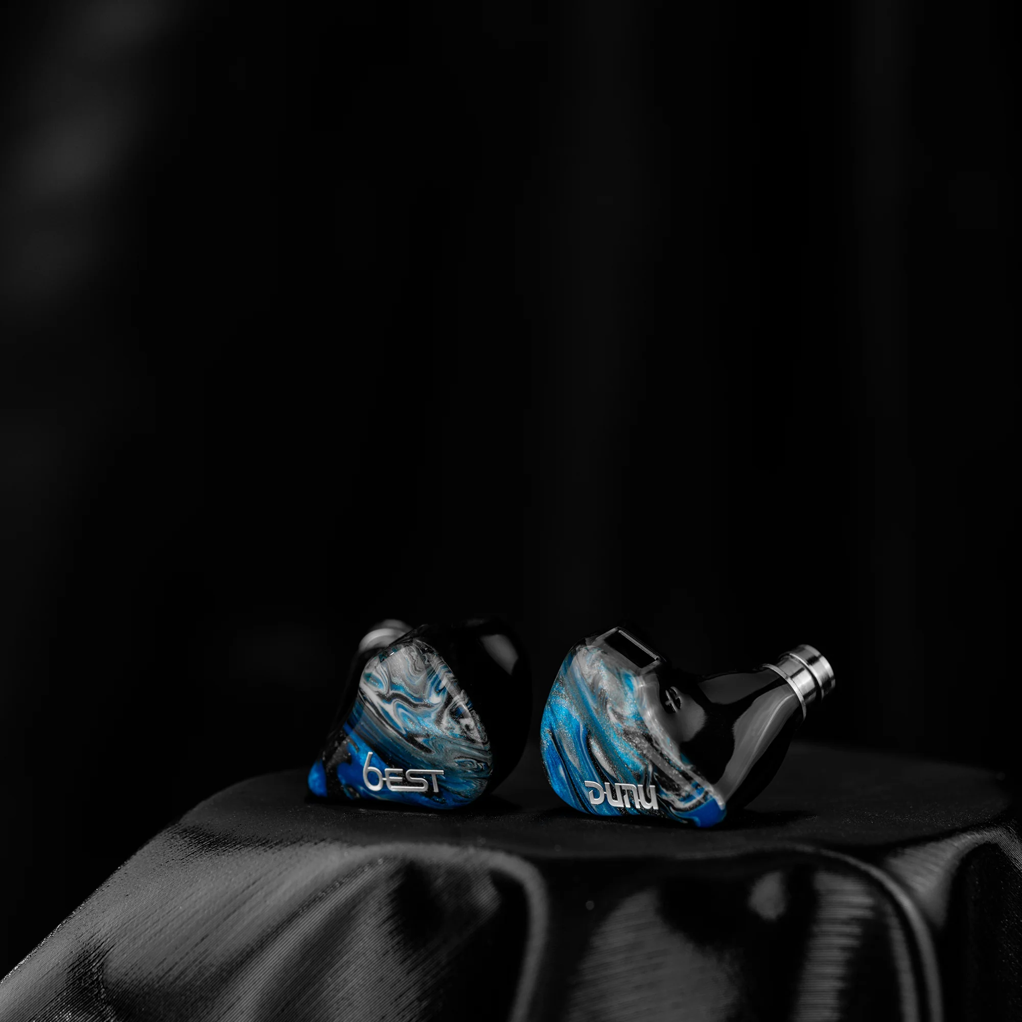 DUNU SA6 EST In-Ear Earphones - Image 3