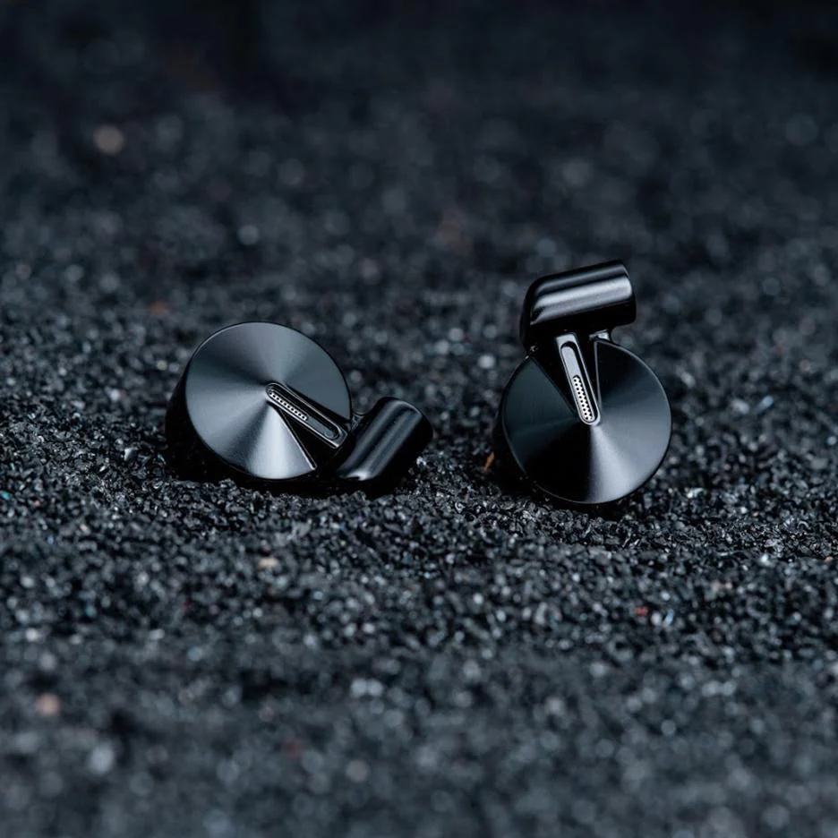 DUNU ZEN Dynamic In-Ear Earphones - Image 10