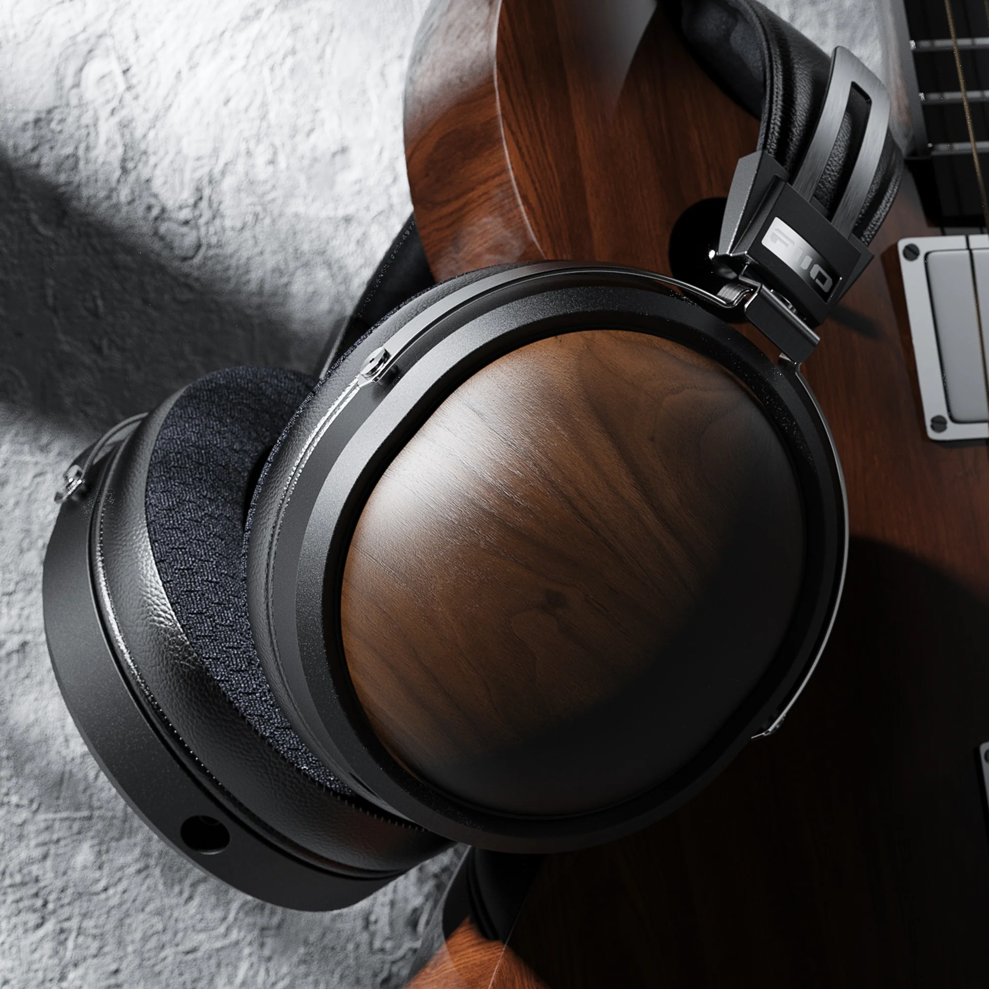 FiiO FT1 Over Ear Closed Back Headphones - Image 6
