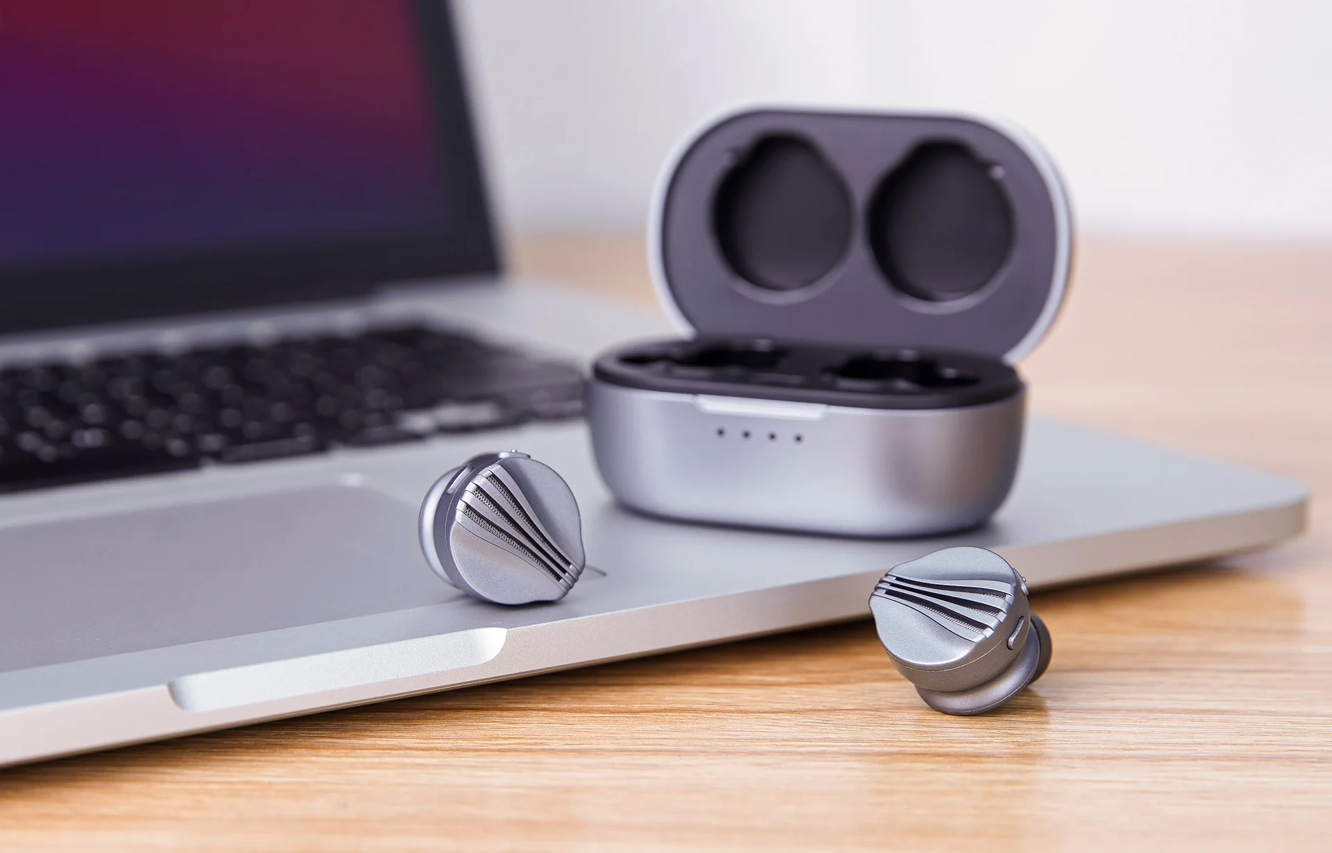 FiiO FW3 True Wireless Bluetooth Earbuds - Image 6