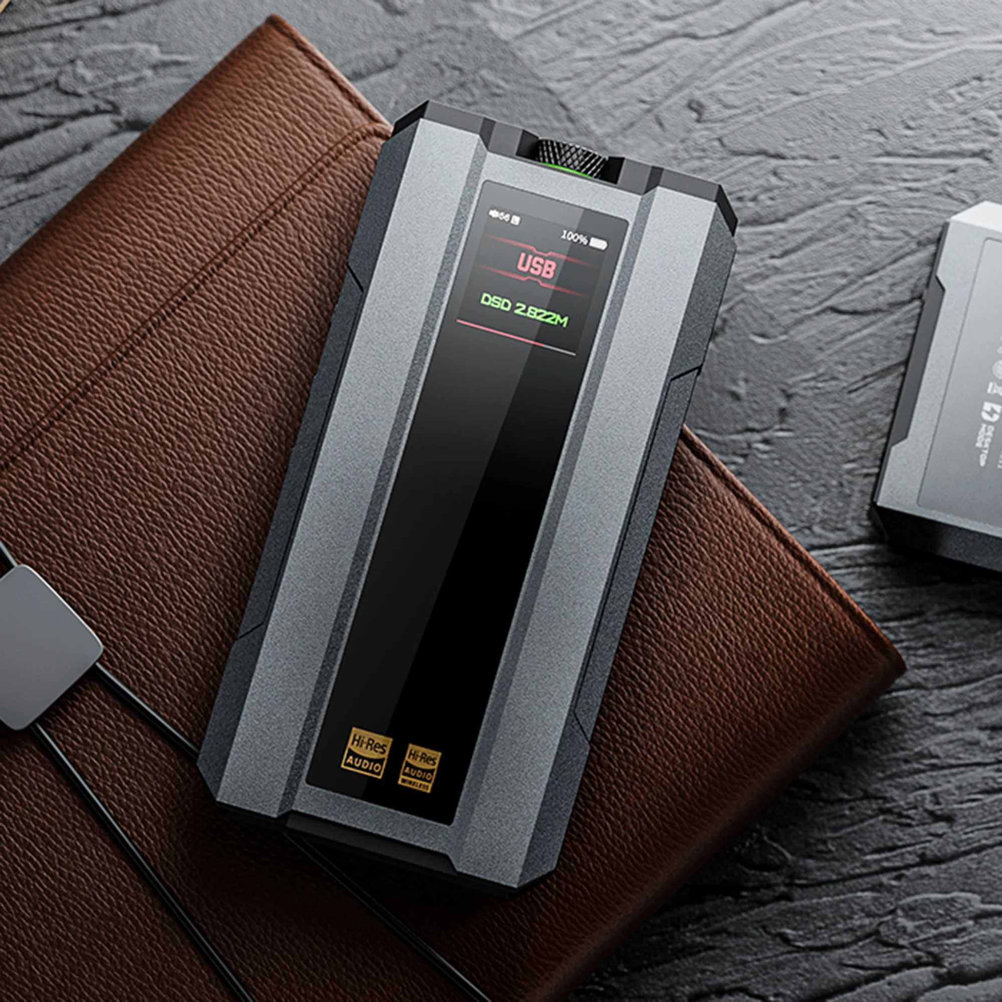 FiiO Q15 Portable DAC & Headphone Amplifier - Image 9
