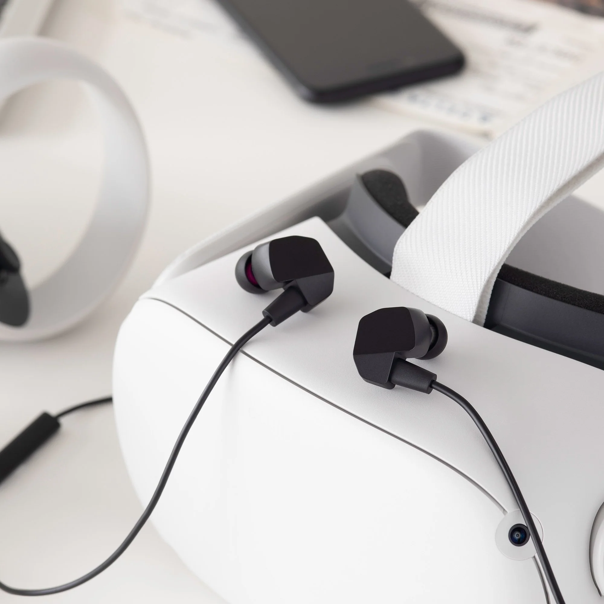 Final Audio VR3000 In-Ear Earphones - Image 12