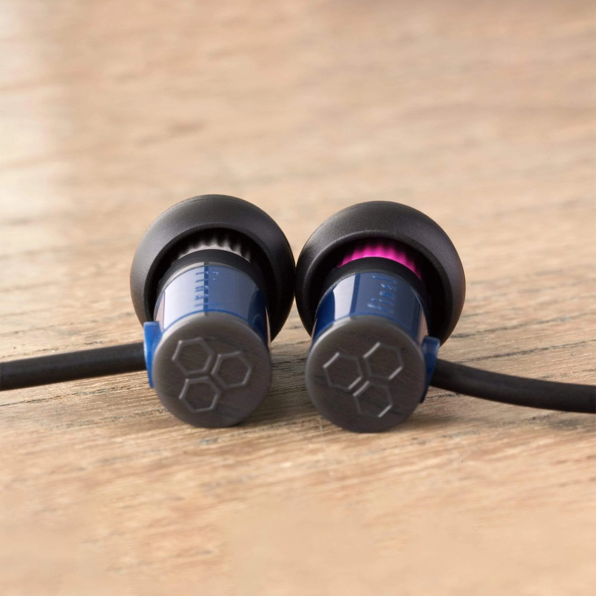 Final Audio E1000 In Ear Headphone - Image 13