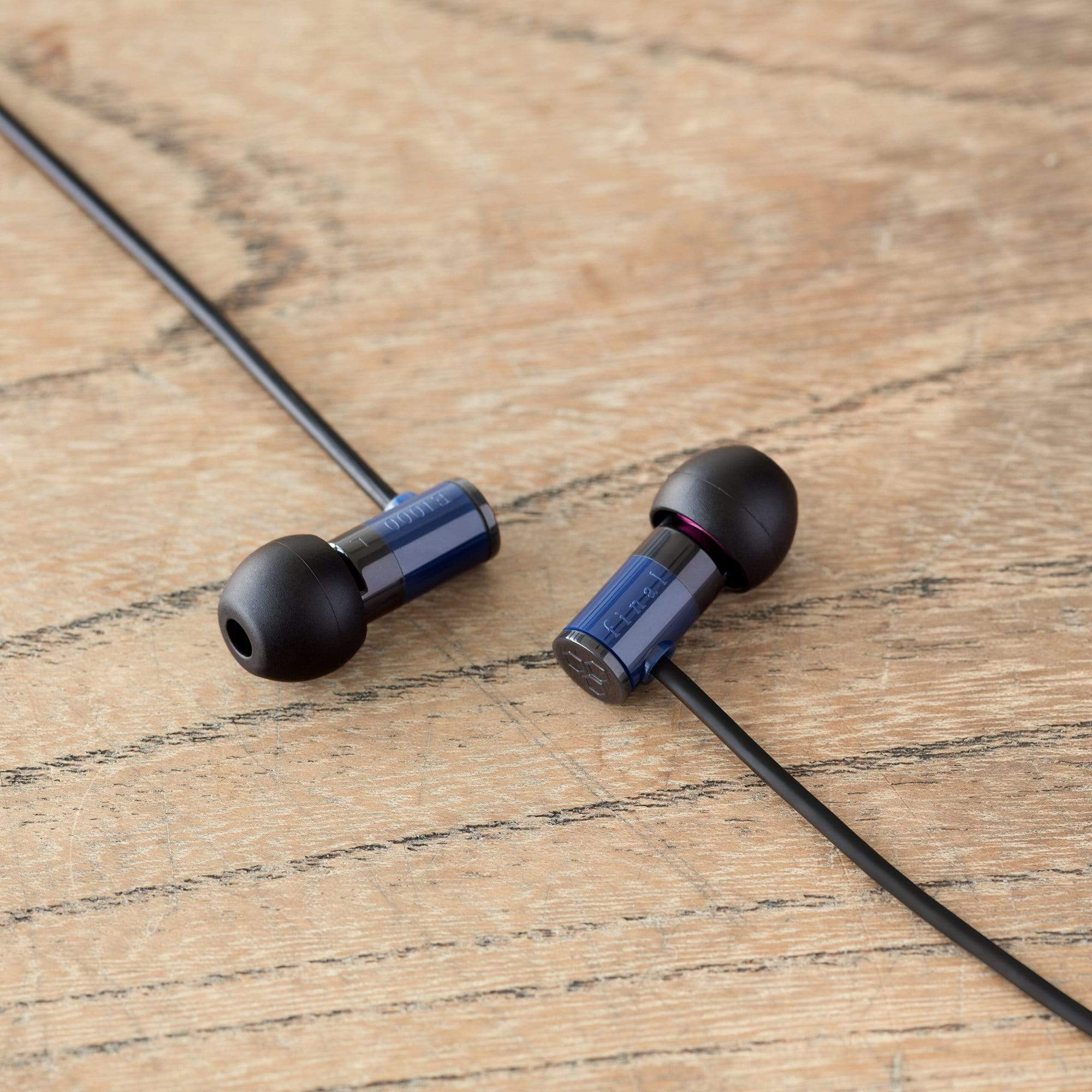 Final Audio E1000 In Ear Headphone - Image 9