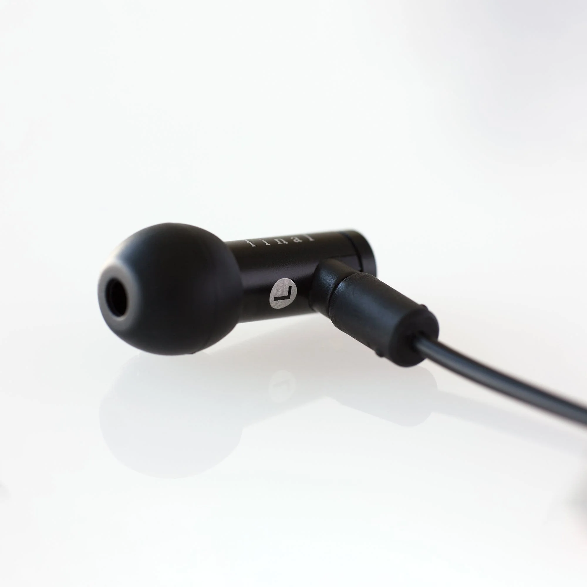 Final Audio E4000 In Ear Headphone - Image 4
