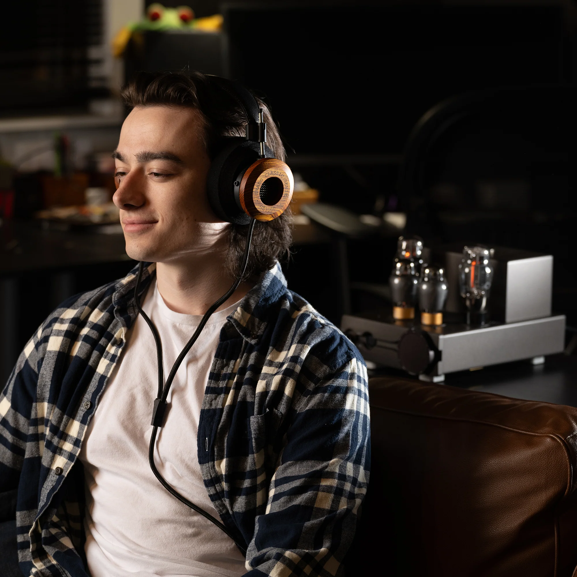 Grado GS3000 Classic Series Headphones - Image 7