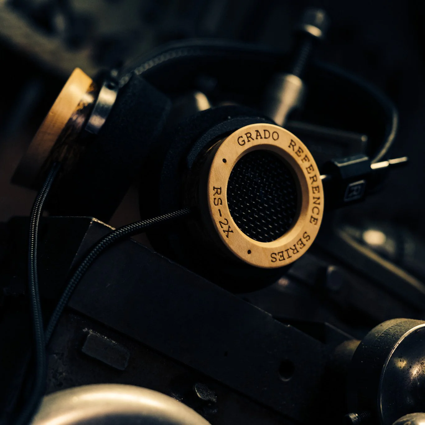 Grado RS2x Reference Series Headphones - Image 13