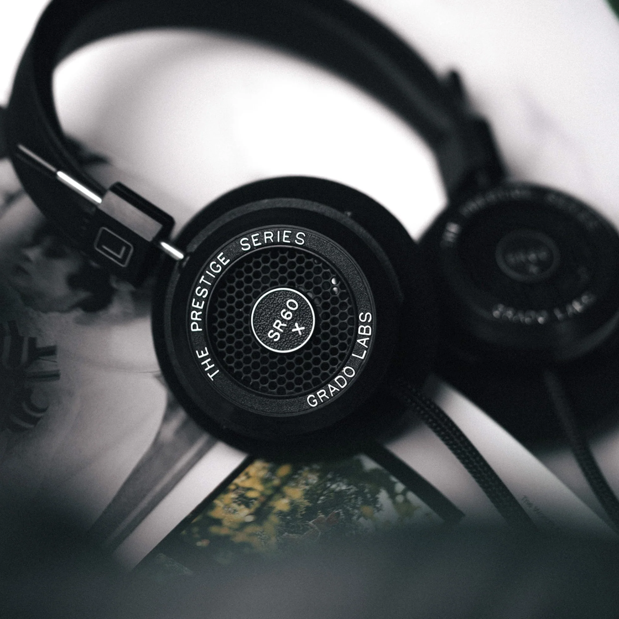 Grado SR60x Prestige Series Headphones - Image 10