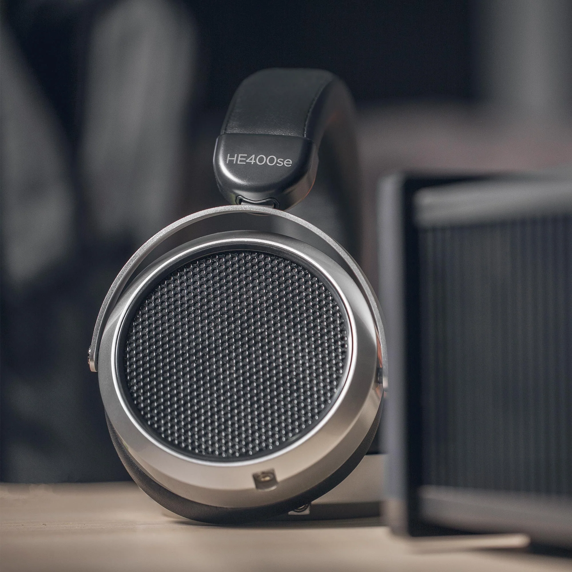 HIFIMAN HE-400SE V2 Planar Magnetic Headphones - Image 9