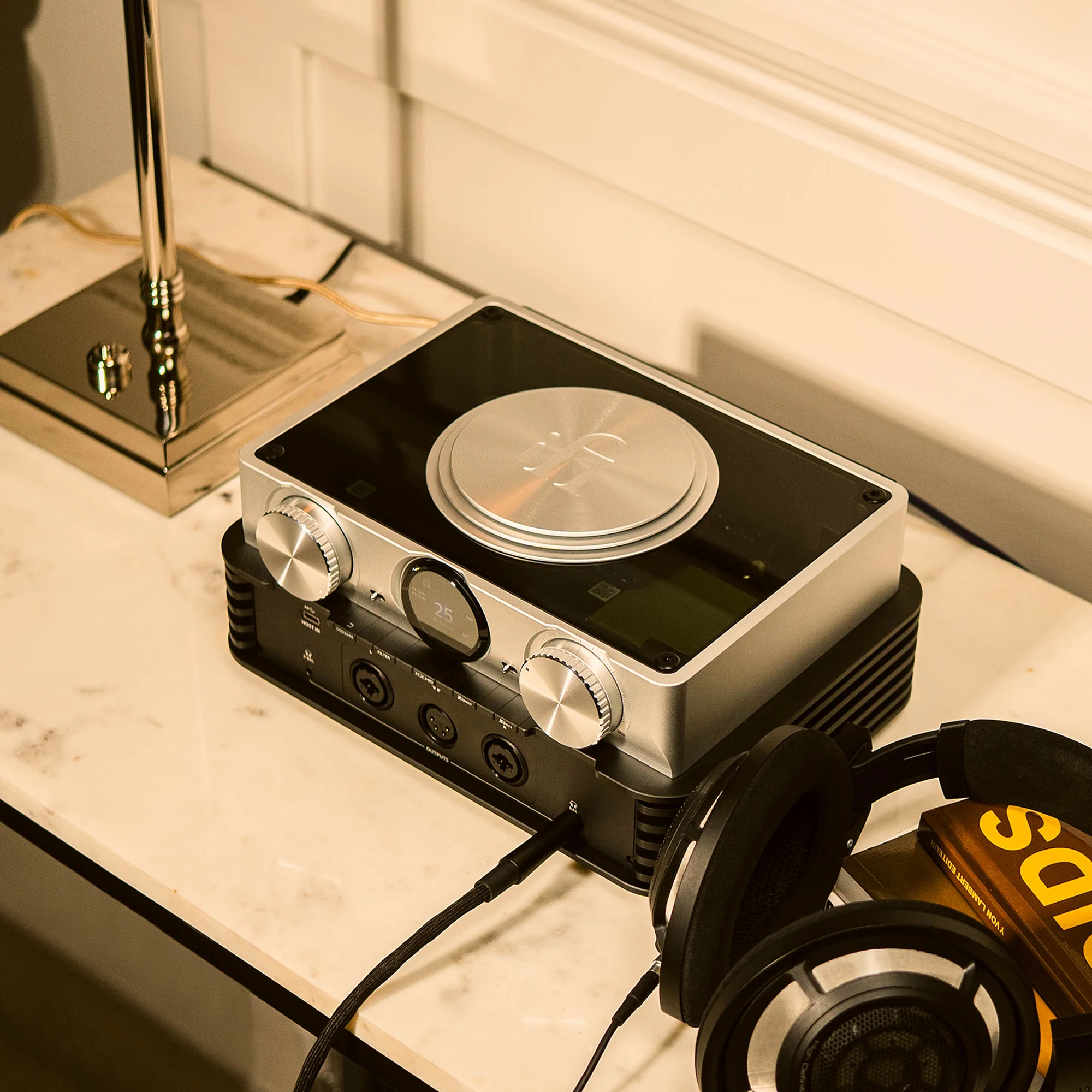 iFi iDSD Phantom DAC & Headphone Amplifier - Image 2