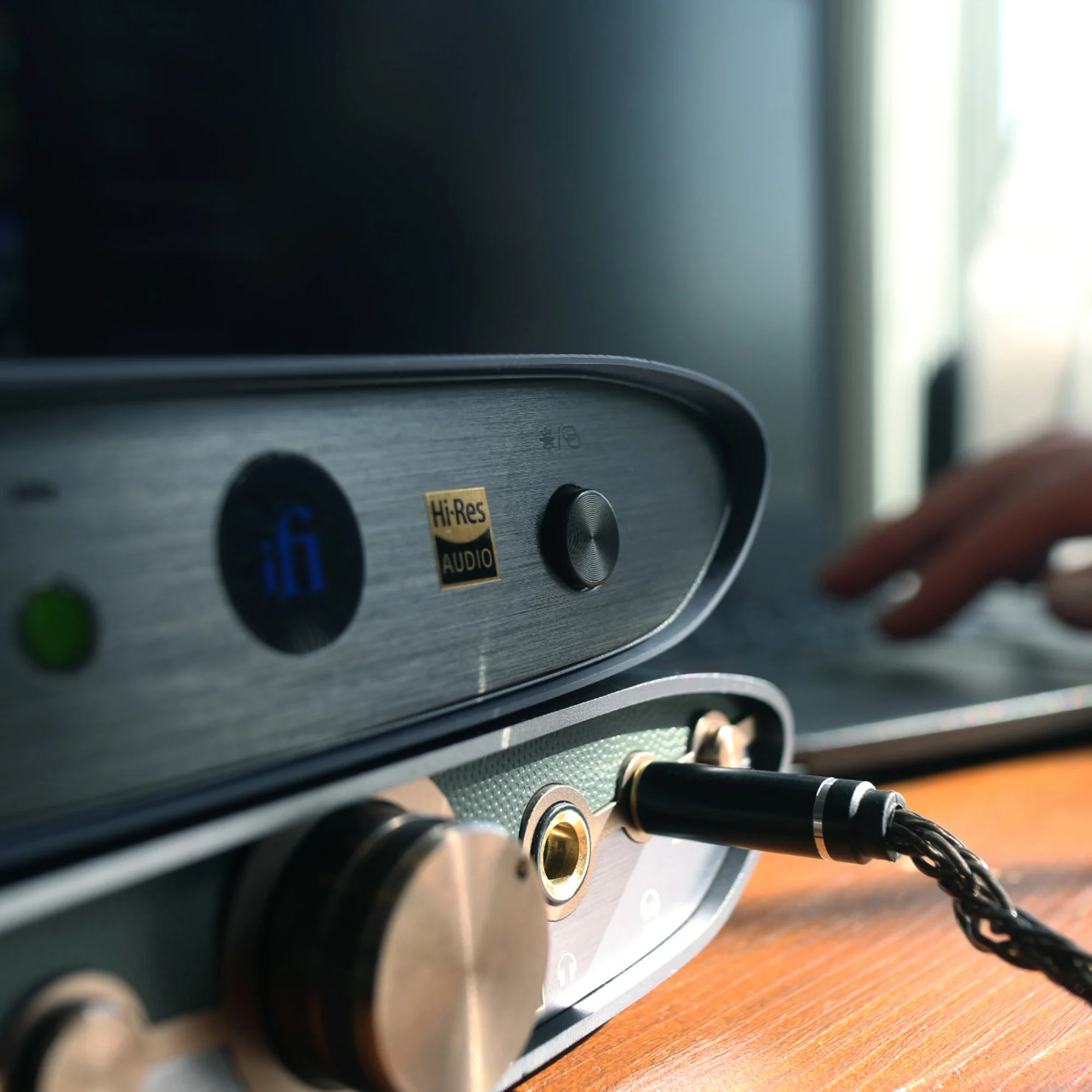 iFi Zen Air Blue 2 Bluetooth Receiver & DAC - Image 10
