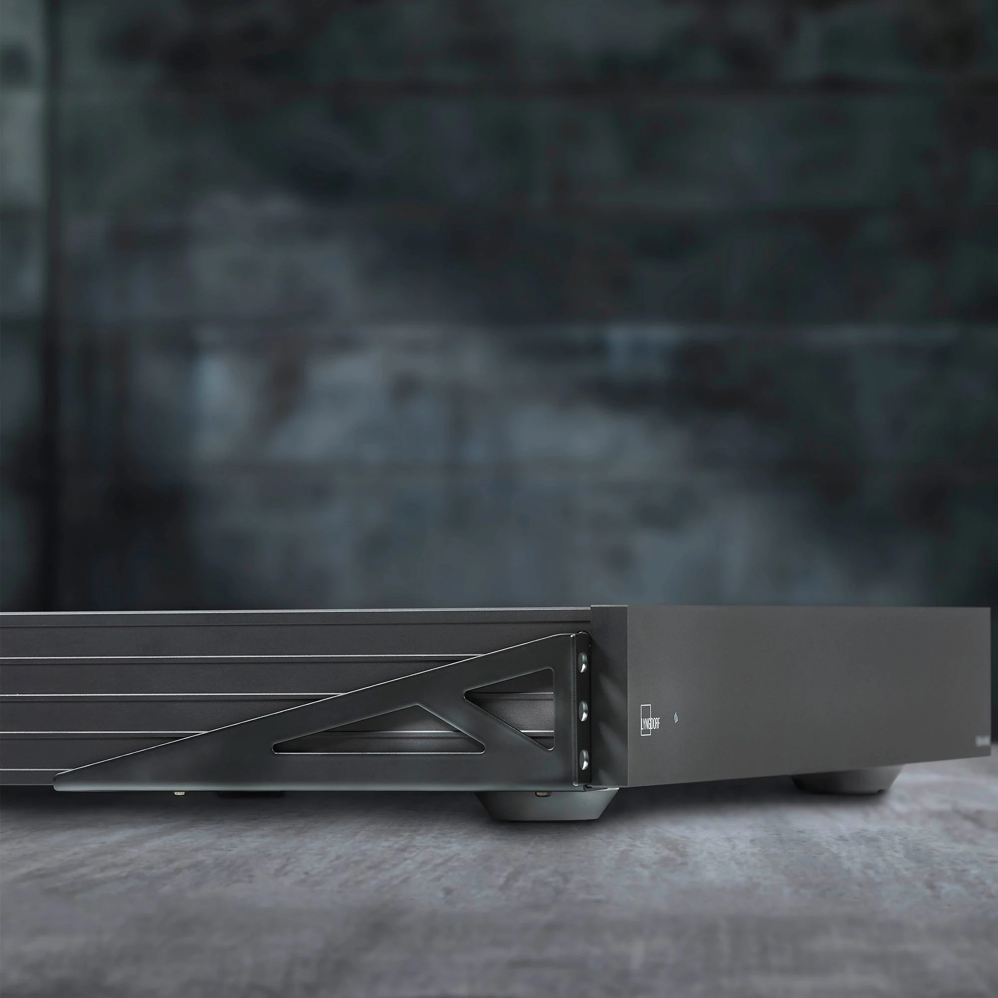 Lyngdorf SDA-2400 Power Amplifier - Image 4