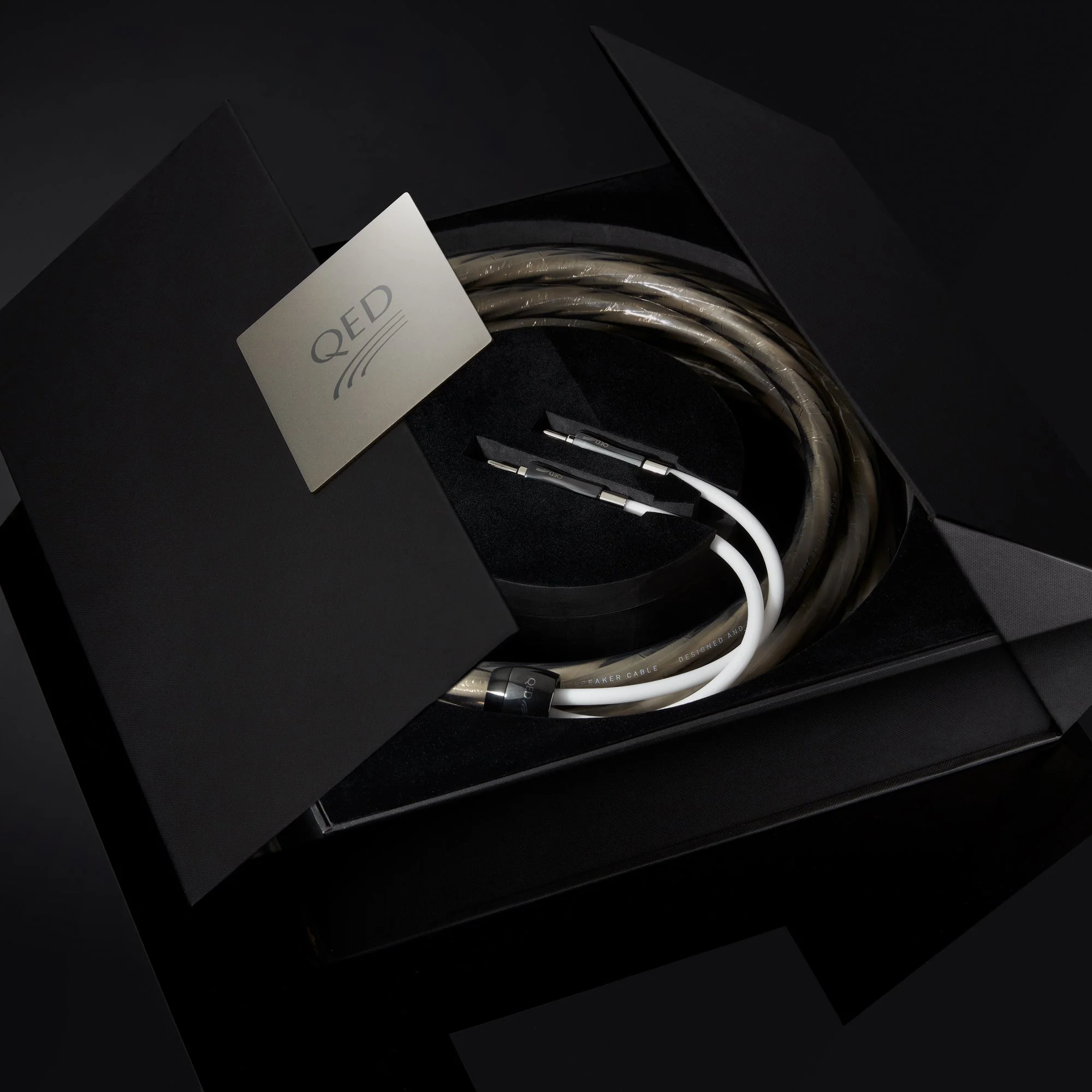 QED Supremus Zr Speaker Cable Banana Pair - Image 12