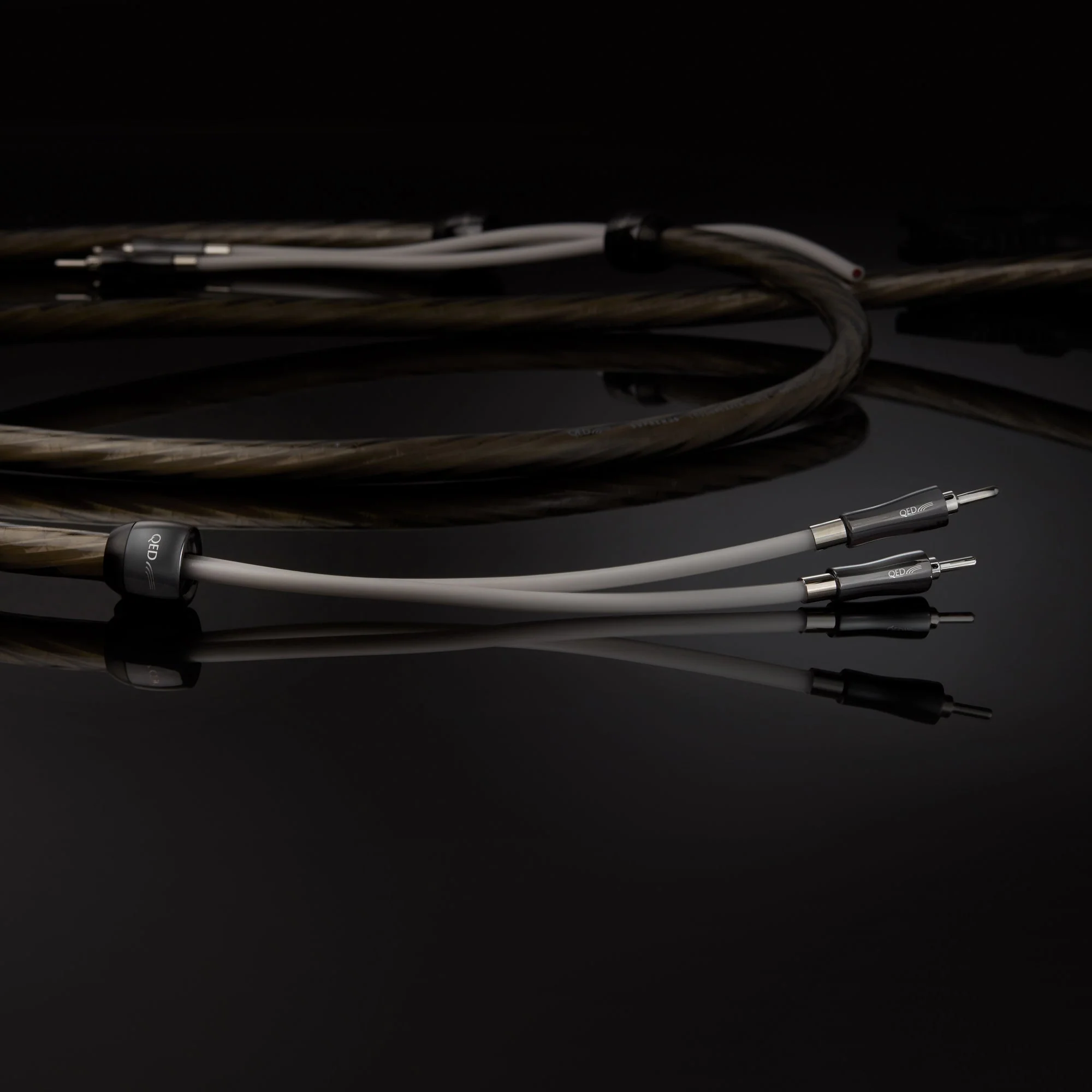 QED Supremus Zr Speaker Cable Banana Pair - Image 9
