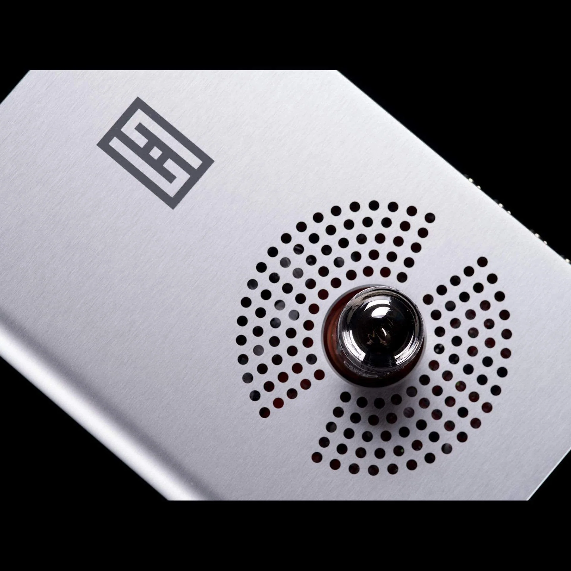 Schiit Audio Lyr 3 Hybrid Headphone Amplifier - Image 3