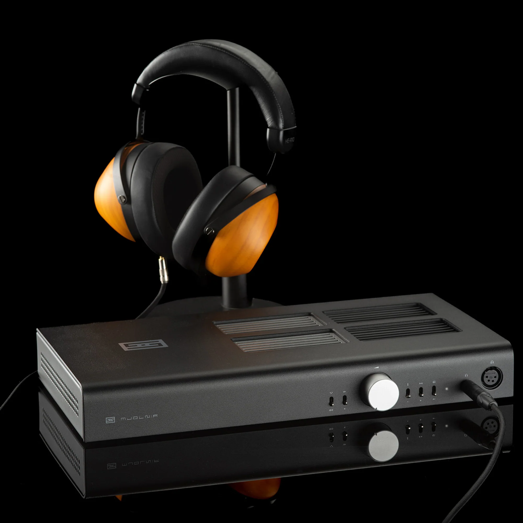 Schiit Audio Mjolnir 3 Headphone Amplifier - Image 2