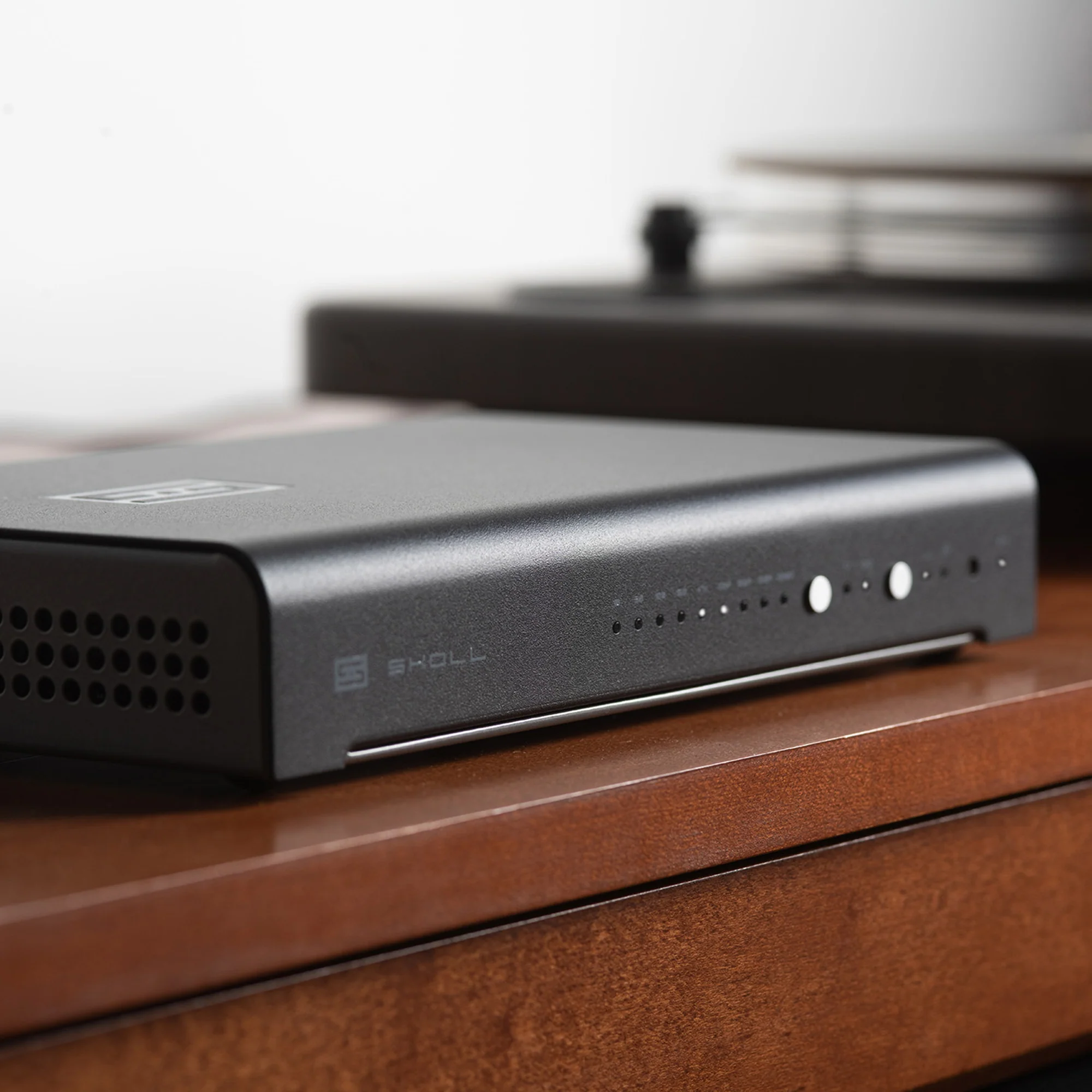 Schiit Audio Skoll MM/MC Phono Preamplifier - Image 4