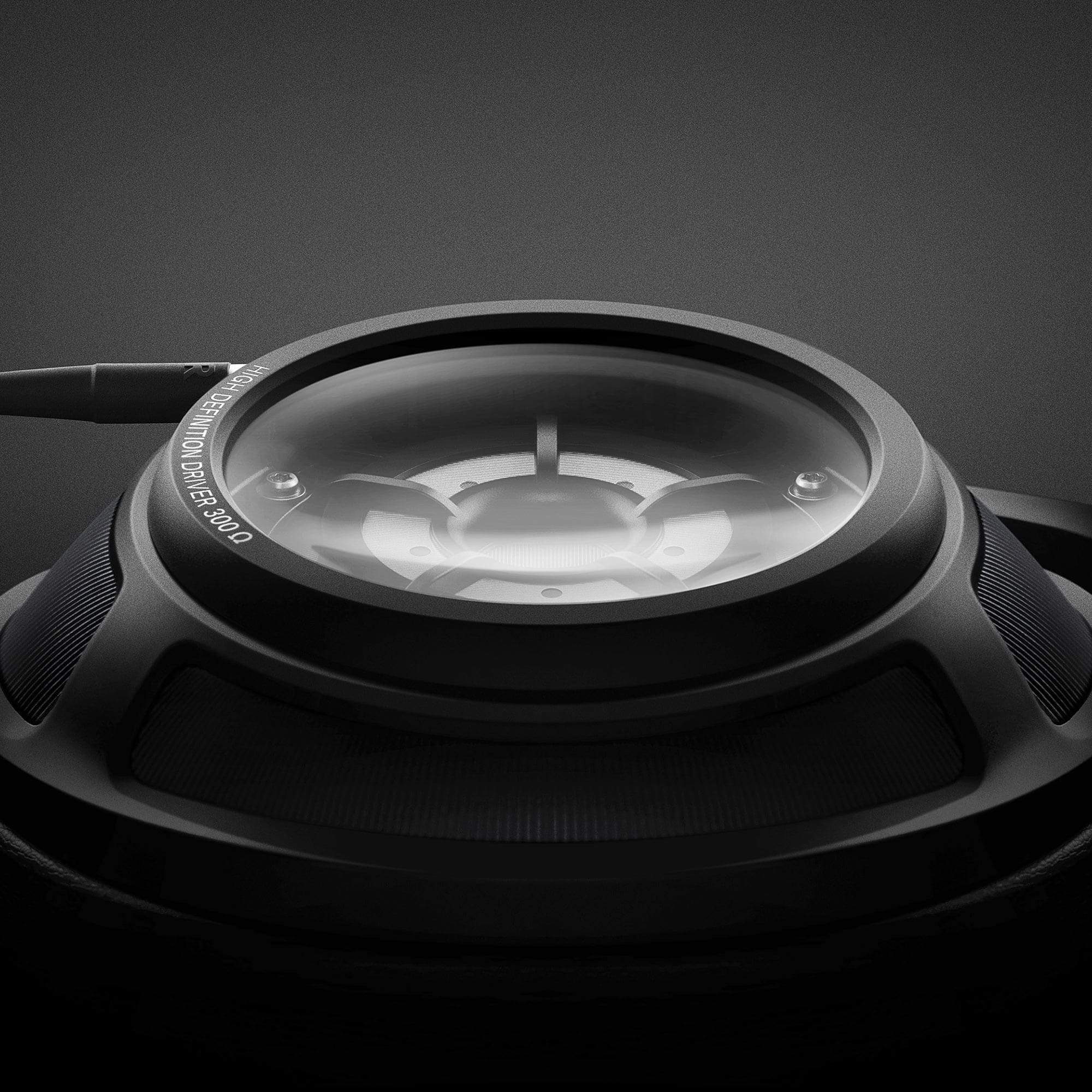 Sennheiser HD820 Closed Back Audiophile Headphones - Image 6
