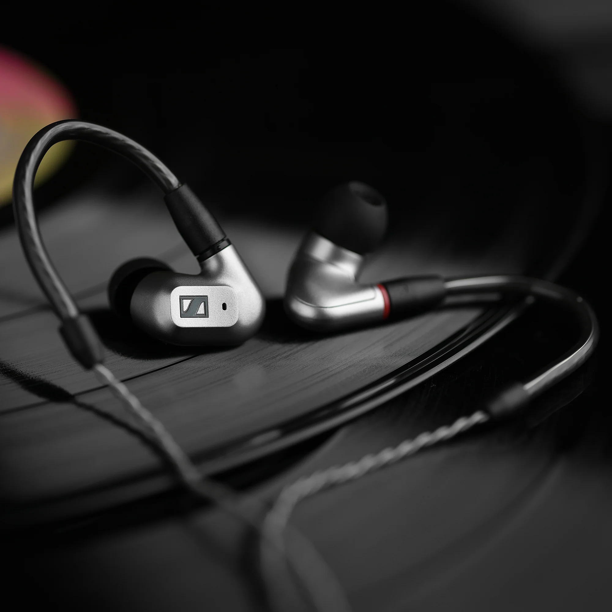 Sennheiser IE 200 Silver Edition In-Ear Monitors - Image 15
