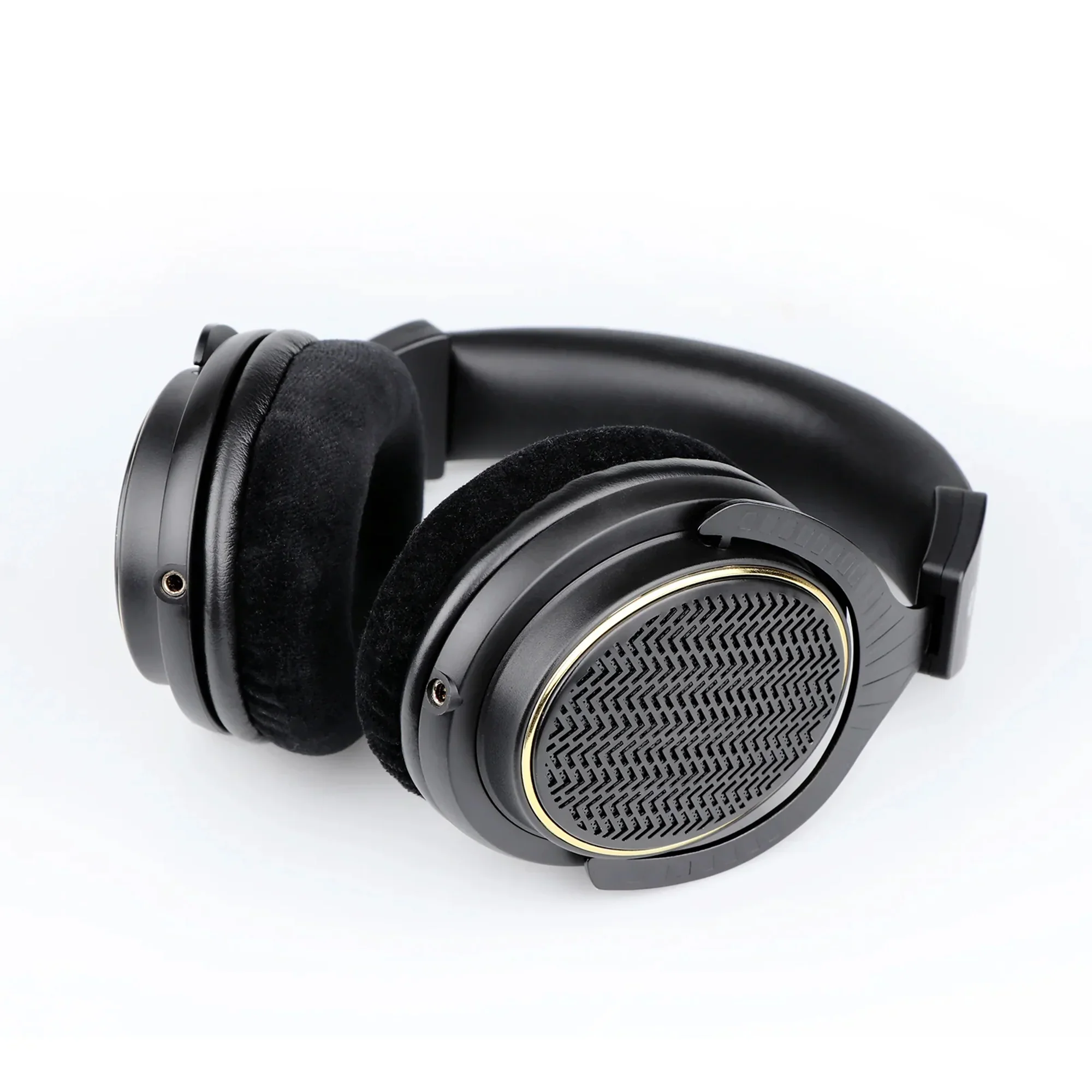 Thieaudio Ghost Headphones - Image 4