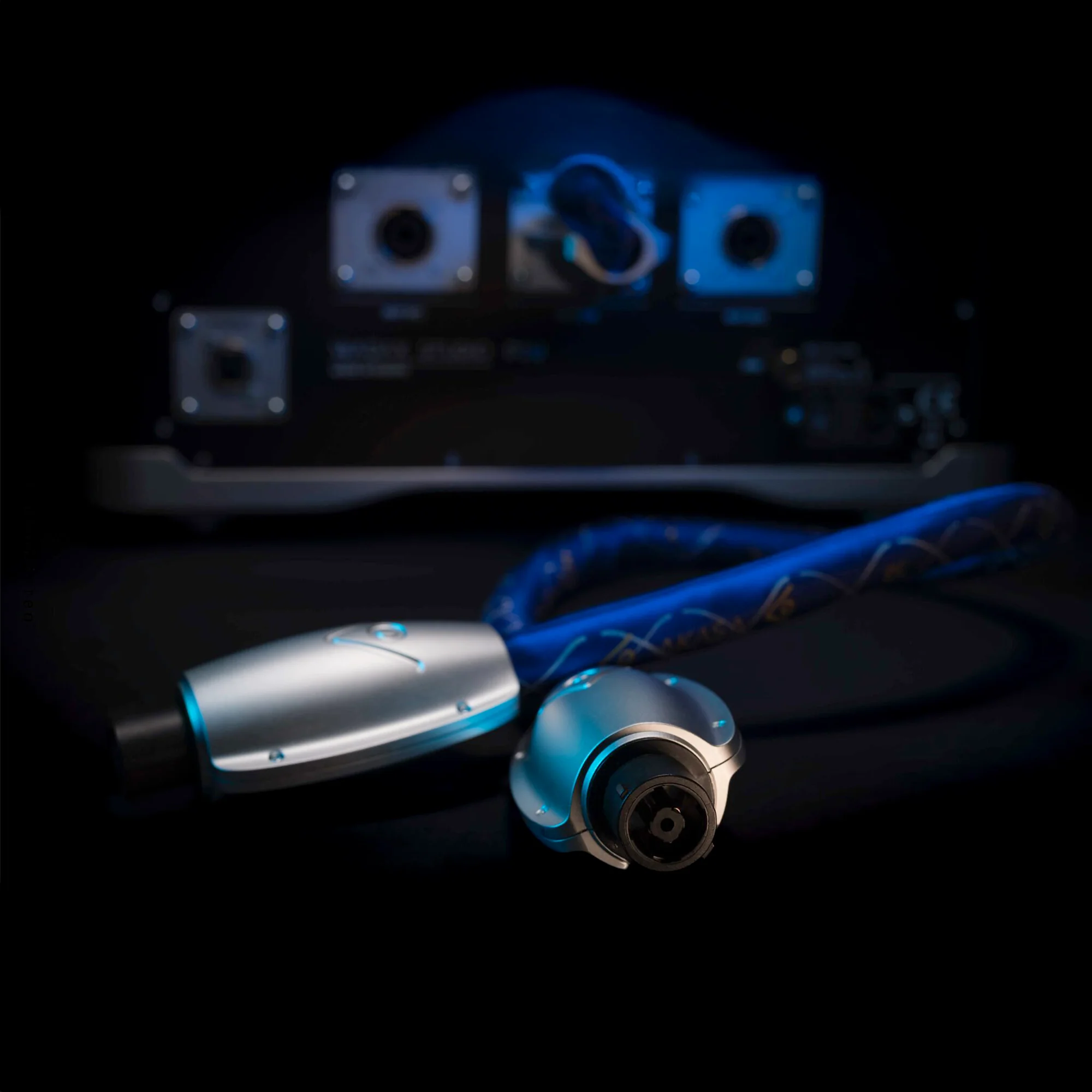 Wadax Akasa DC Studio Cable